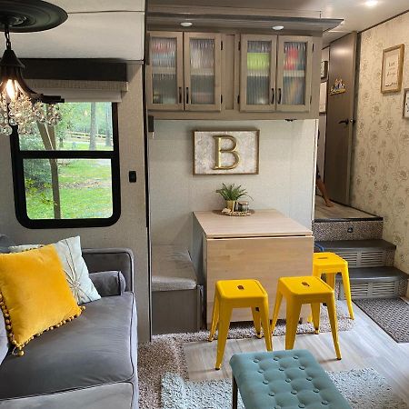 Cozy Rv Experience W/Pool+Spa Near Lake Conroe Willis Exterior photo