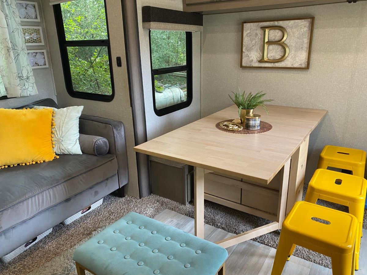 Cozy Rv Experience W/Pool+Spa Near Lake Conroe Willis Exterior photo